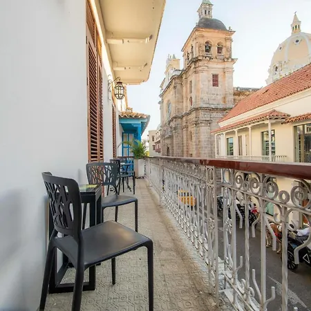 San Pedro Claver Luxury In The Walled Apartment Cartagena
