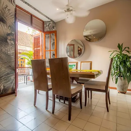 San Pedro Claver Luxury In The Walled Apartment Cartagena