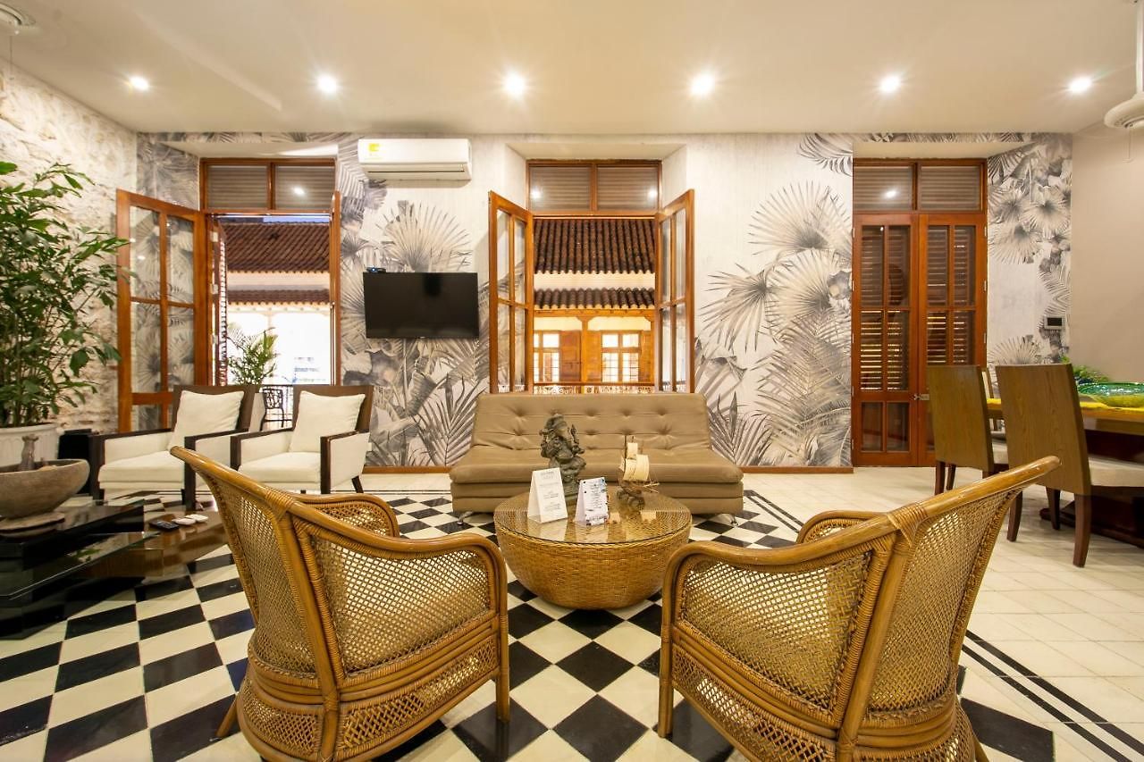 San Pedro Claver Luxury In The Walled